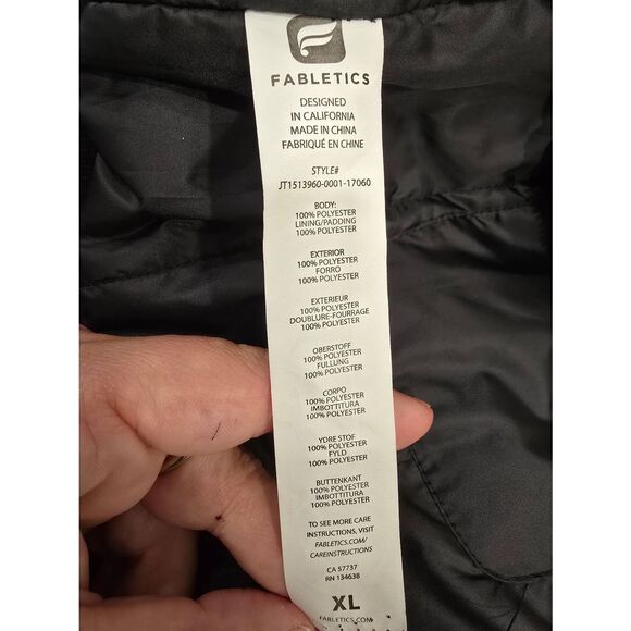 Fabletics Electra Puffy Bomber Jacket Black Size XL 14–16 Women’s NWT Lightweigh - Picture 3 of 10